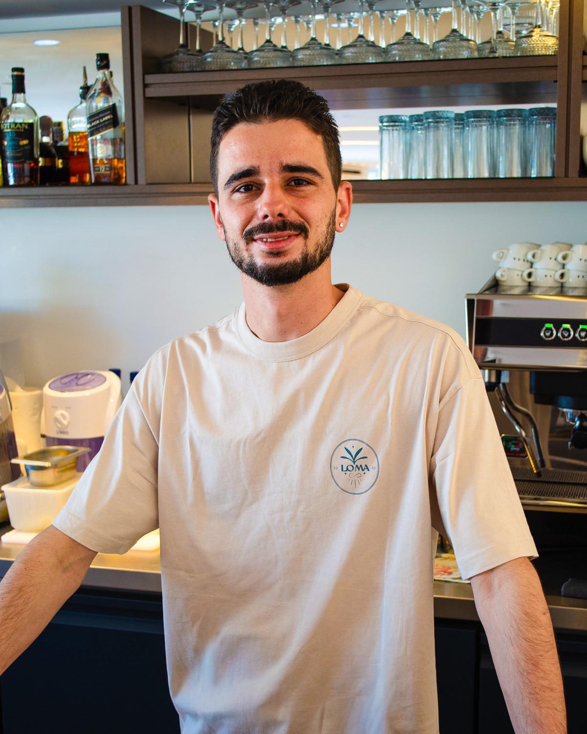 Corentin Lux, le barman du Loma